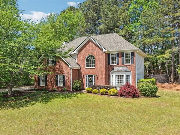 605 Silverberry Lane, Sugar Hill, GA 30518