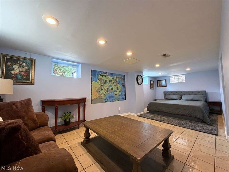 4515 Pershing Avenue, Parma, OH 44134 Photo 14