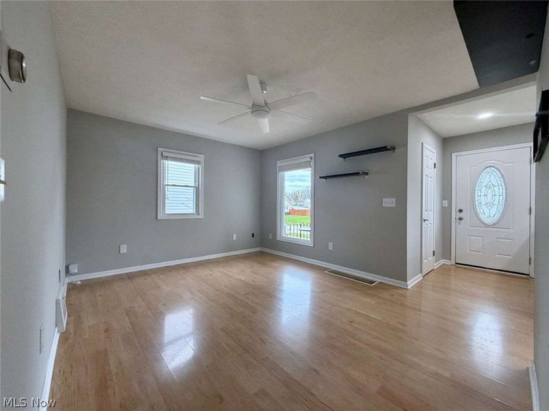 4515 Pershing Avenue, Parma, OH 44134 Photo 4