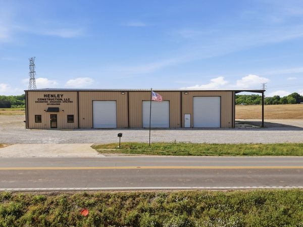 1087 Aedc Rd , Winchester, TN 37398