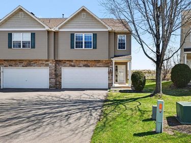 1737 Philipp Drive, Shakopee, MN 55379