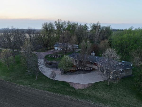 27412 County Road 6, Westbrook, MN 56183