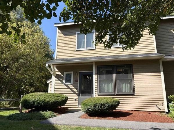 L4 Stonehedge Drive, Unit L4, South Burlington, VT 05403