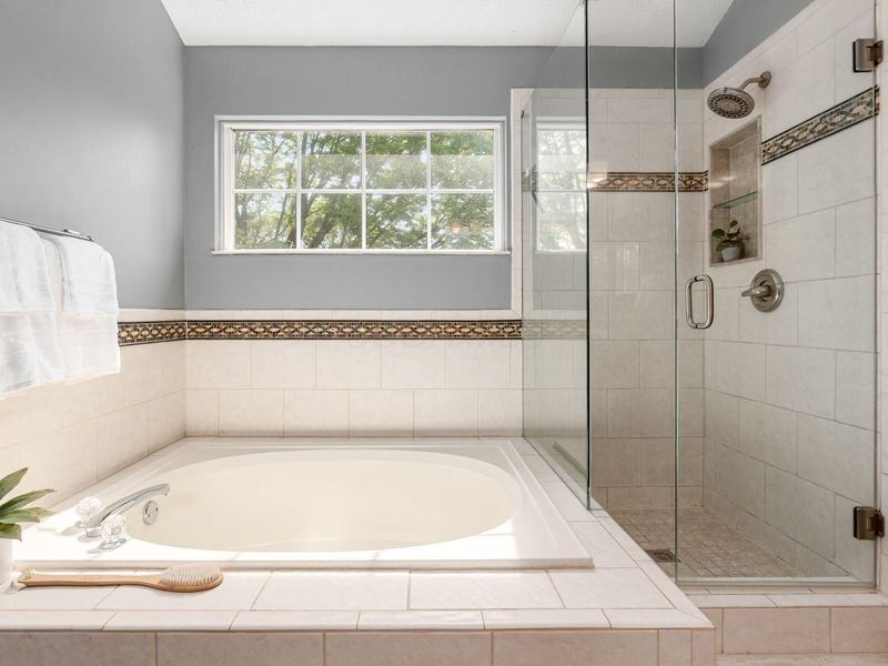 441 Woodside Lake Drive, Columbus, OH 43230 Photo 19