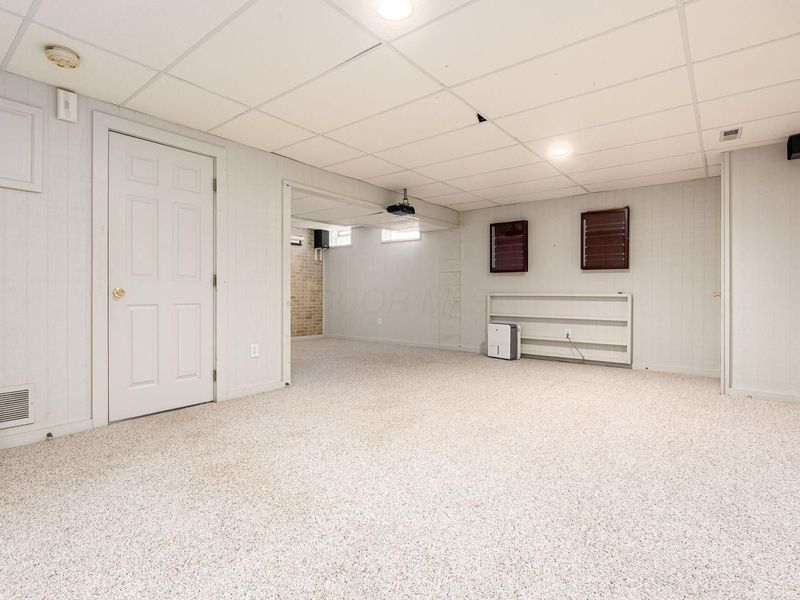 441 Woodside Lake Drive, Columbus, OH 43230 Photo 28