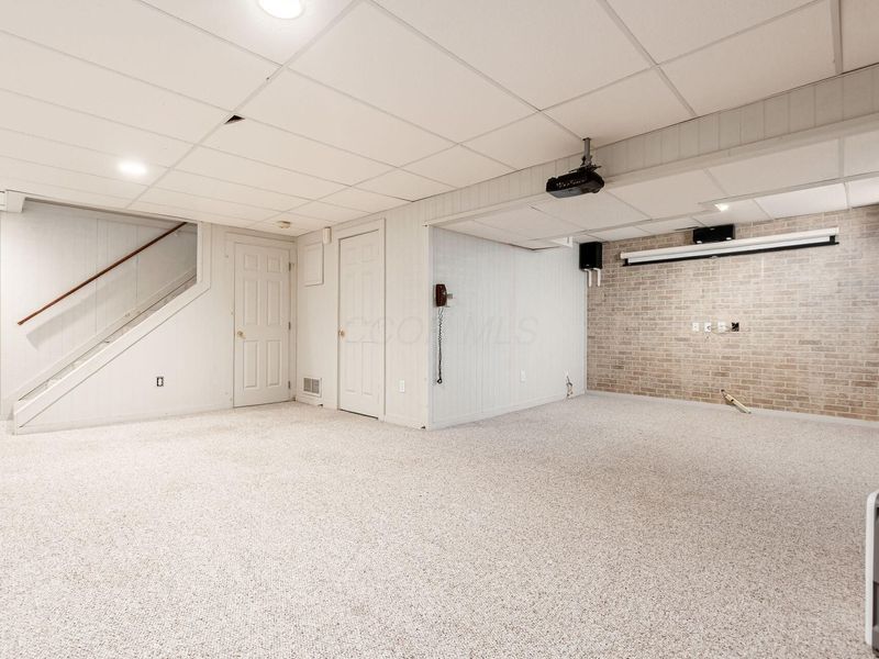 441 Woodside Lake Drive, Columbus, OH 43230 Photo 29