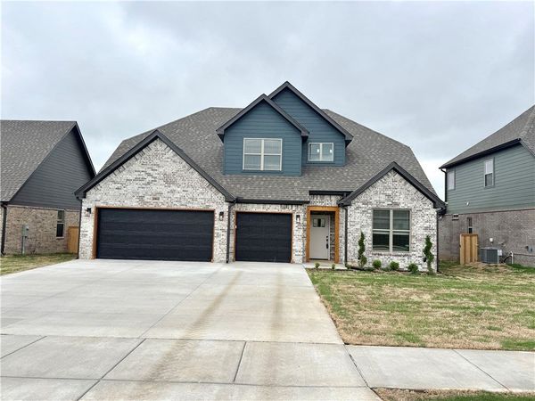 2902 SW Little Elm Loop, Bentonville, AR 72713
