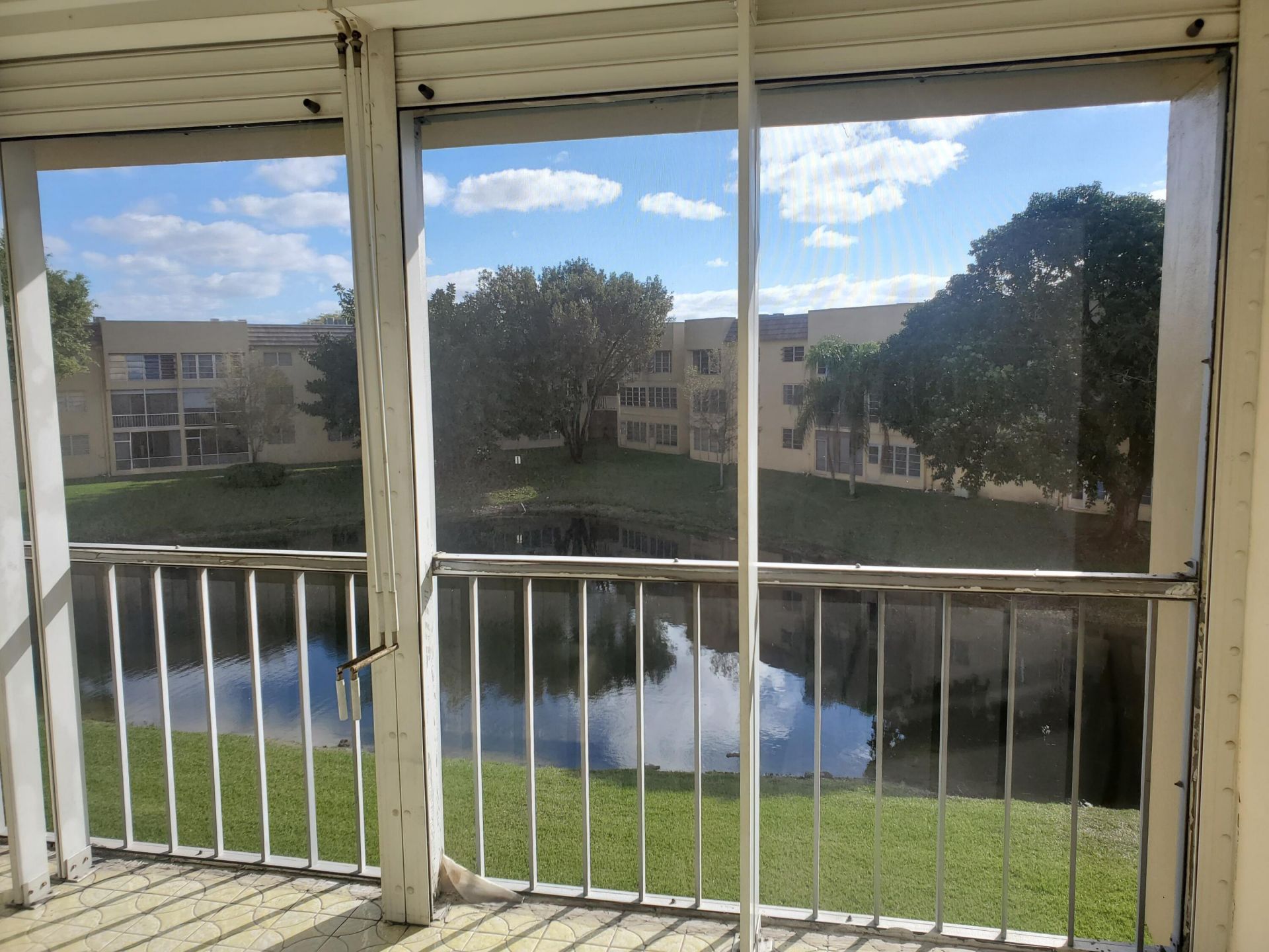 6050 NW 64th Avenue, Unit 304, Tamarac, FL 33319 Photo