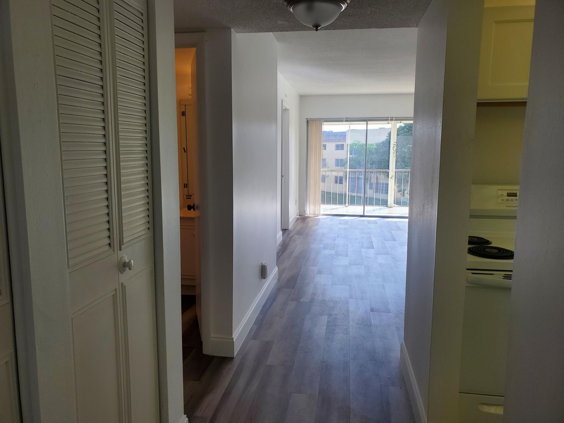 6050 NW 64th Avenue, Unit 304, Tamarac, FL 33319 Photo