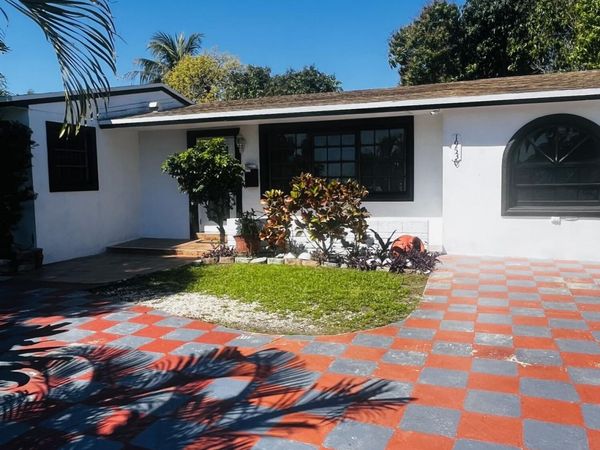 19530 NW 11th Avenue, Miami Gardens, FL 33169