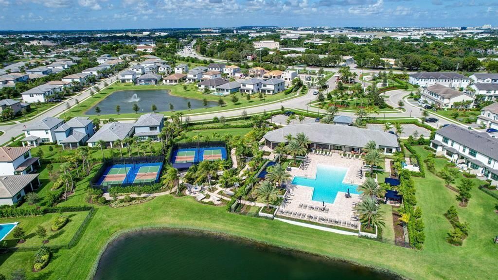 2751 Oak Tree Lane, Fort Lauderdale, FL 33309 Photo