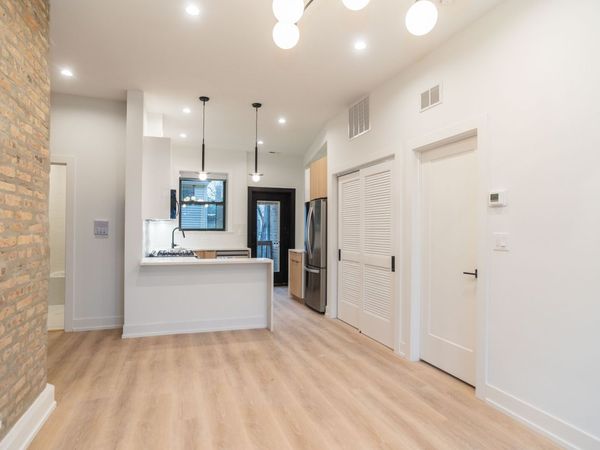 3251 W Belden Avenue , Unit 1W, Chicago, IL 60647