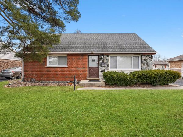 8719 Olympic Drive , Bridgeview, IL 60455