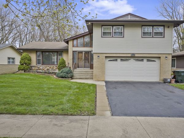 19213 Center Avenue, Homewood, IL 60430