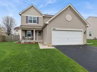 340 Fieldstone Drive, Woodstock, IL 60098