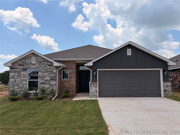 10948 S 271st East Avenue S, Coweta, OK 74429