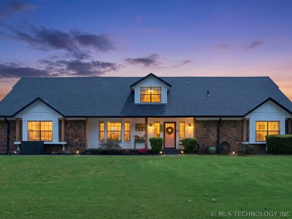 750 W 97th Place S, Jenks, OK 74037