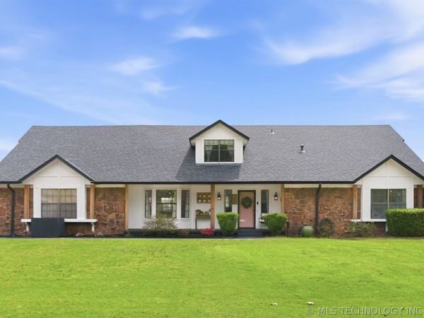 750 W 97th Place S, Jenks, OK 74037