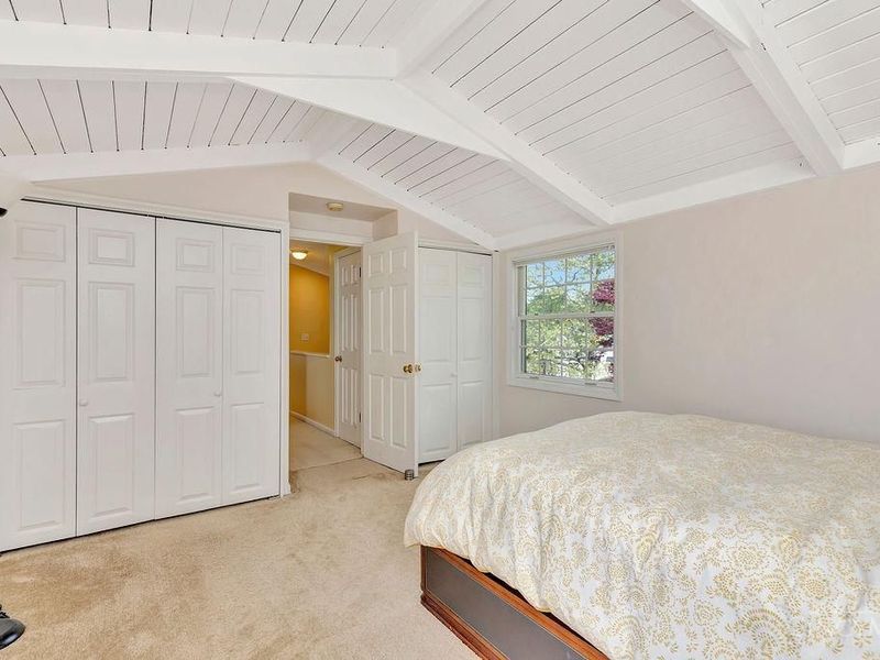 6999 Rowan Hill Drive, Cincinnati, OH 45227 Photo 17