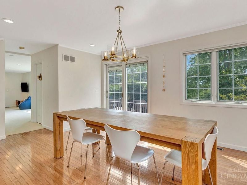 6999 Rowan Hill Drive, Cincinnati, OH 45227 Photo 8