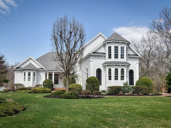 15 Whispering Lane, Holliston, MA 01746