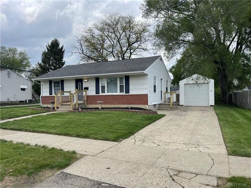 1361 Sussex Road, Troy, OH 45373 Photo 12