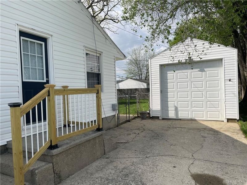 1361 Sussex Road, Troy, OH 45373 Photo 14