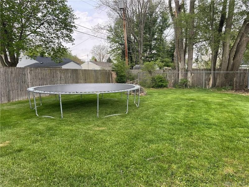 1361 Sussex Road, Troy, OH 45373 Photo 5