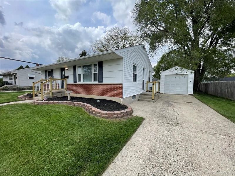 1361 Sussex Road, Troy, OH 45373 Photo 8