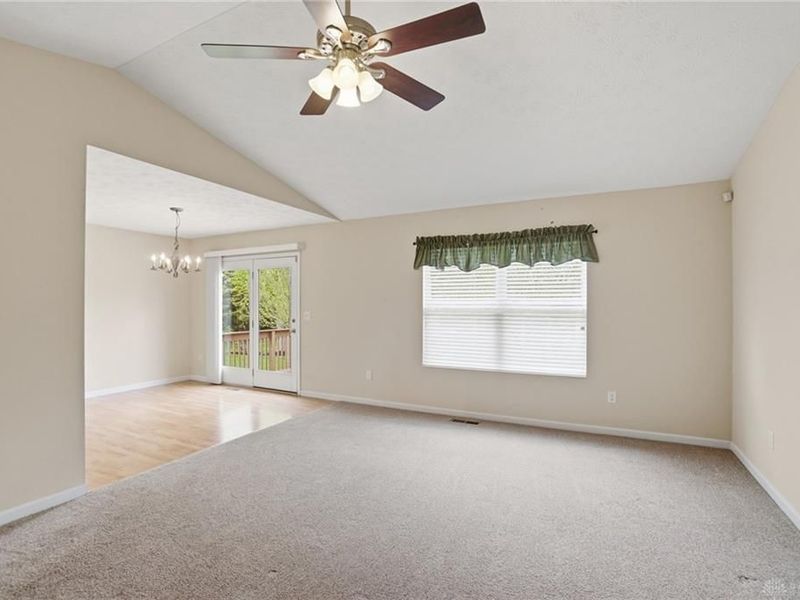 1840 Hunters Ridge Drive, Troy, OH 45373 Photo 13