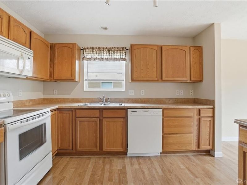 1840 Hunters Ridge Drive, Troy, OH 45373 Photo 22