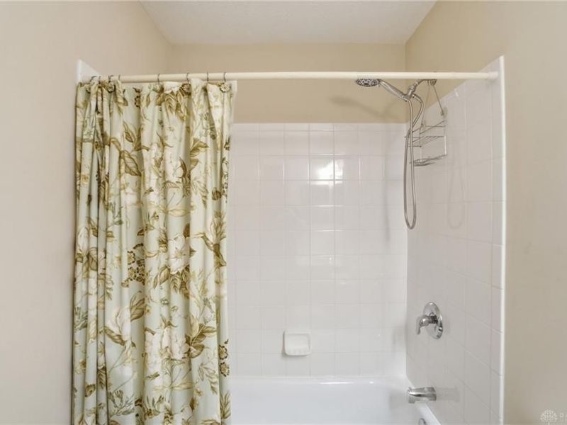 1840 Hunters Ridge Drive, Troy, OH 45373 Photo 37