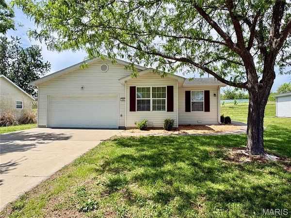 816 Trade Winds Drive , Perryville, MO 63775