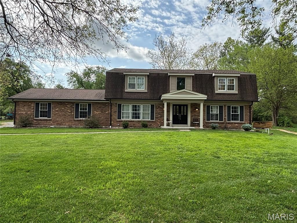 12576 Royal Manor Drive, Creve Coeur, MO 63141 Main Photo