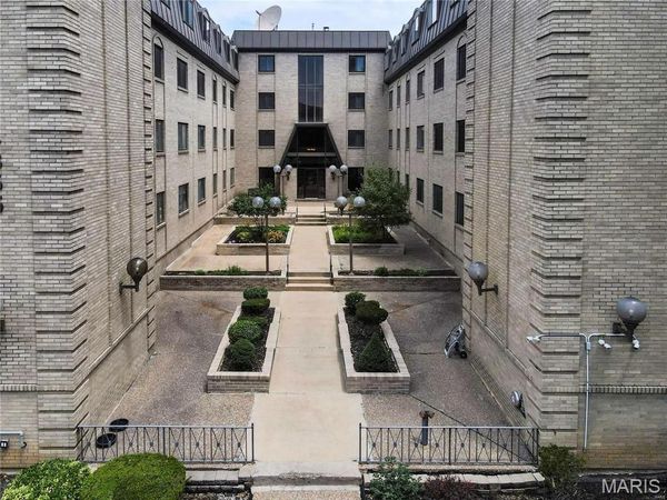 4355 Maryland Avenue , Unit 330, St Louis, MO 63108