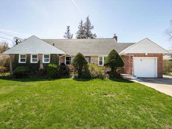 36 Nirvana Avenue , Great Neck, NY 11023