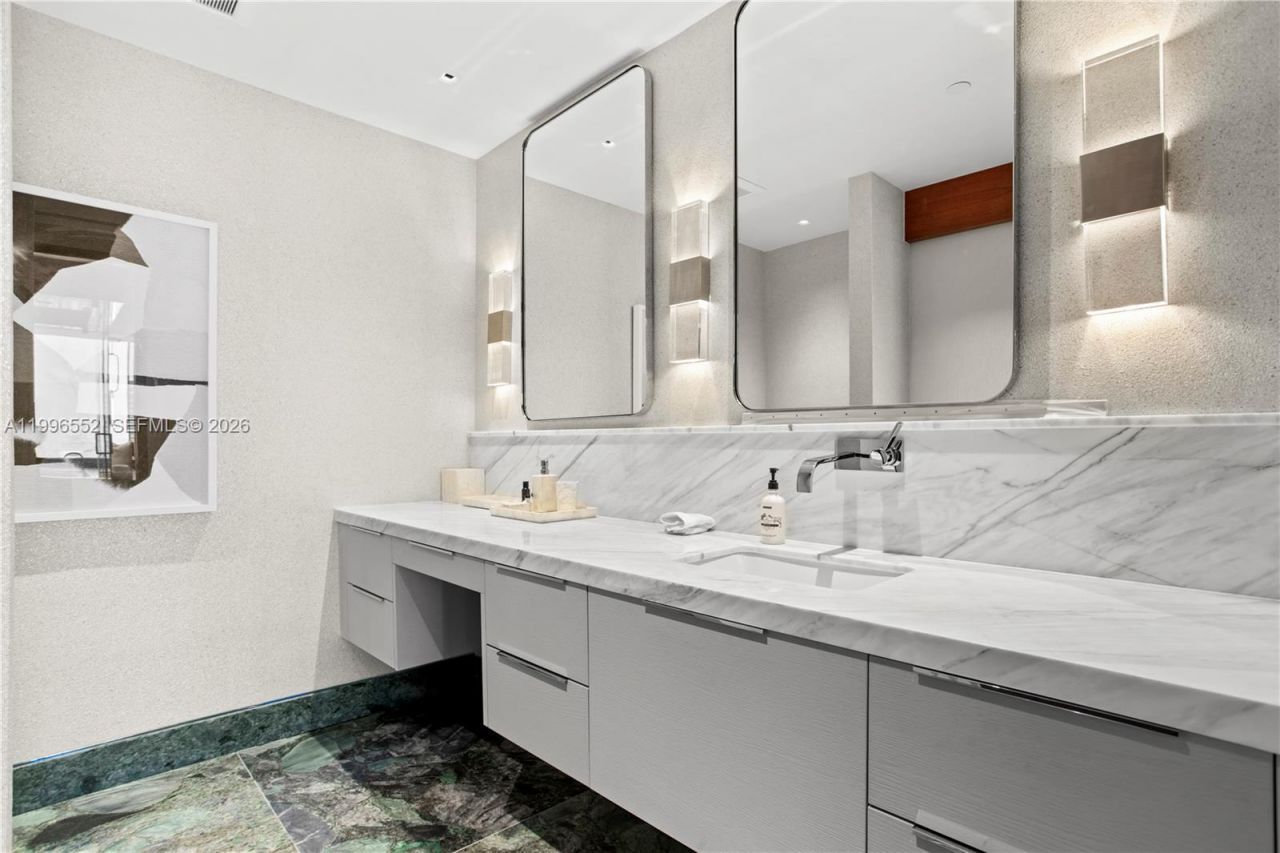 1425 Brickell Ave , Unit PH4BCD, Miami, FL 33131 Photo