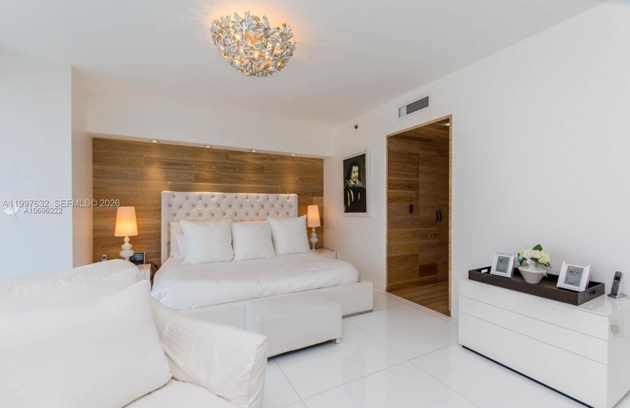 465 Brickell Ave, Unit 2301, Miami, FL 33131 Photo