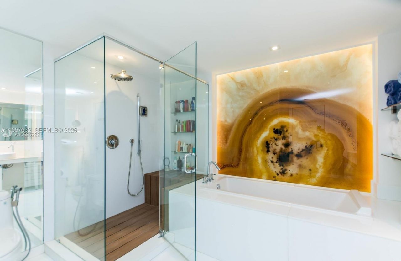 465 Brickell Ave, Unit 2301, Miami, FL 33131 Photo