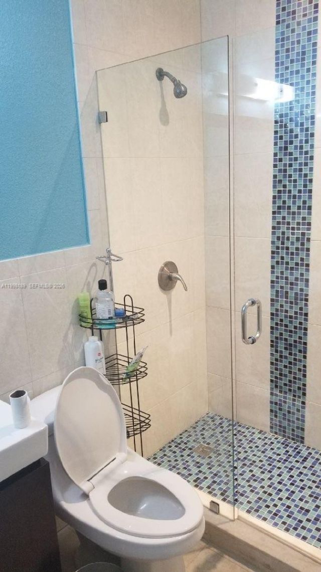 1701 W 37th St, Hialeah, FL 33012 Photo