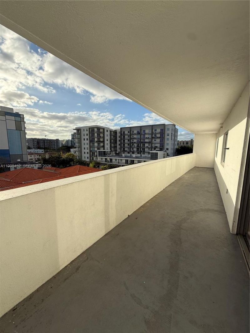 36 NW 6th Ave, Unit 504, Miami, FL 33128 Photo