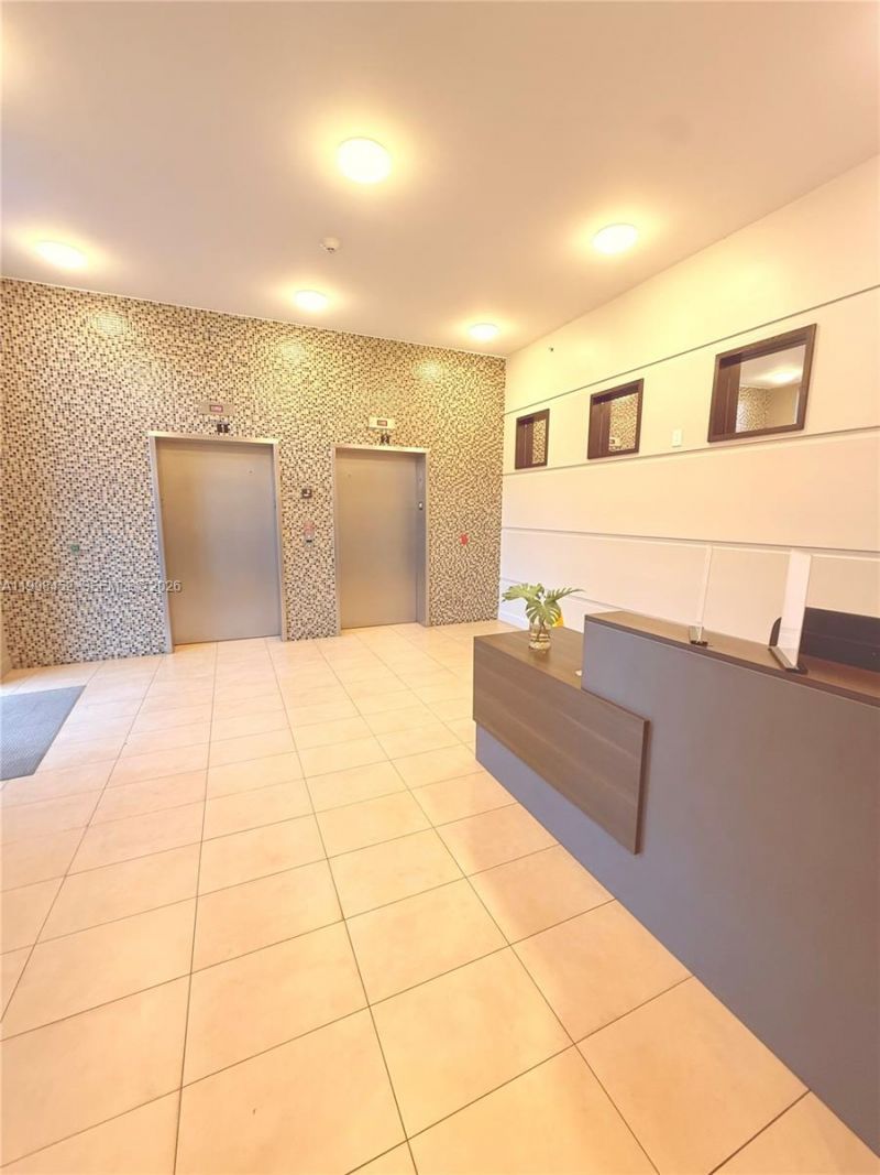 36 NW 6th Ave, Unit 504, Miami, FL 33128 Photo