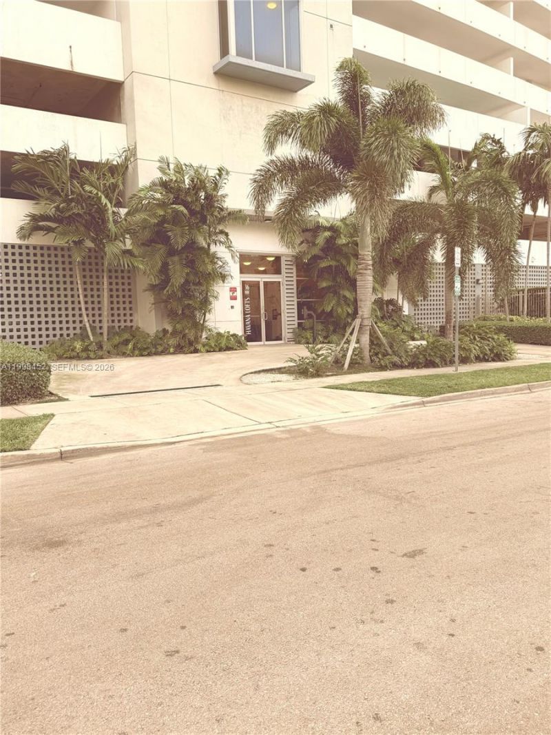 36 NW 6th Ave, Unit 504, Miami, FL 33128 Photo