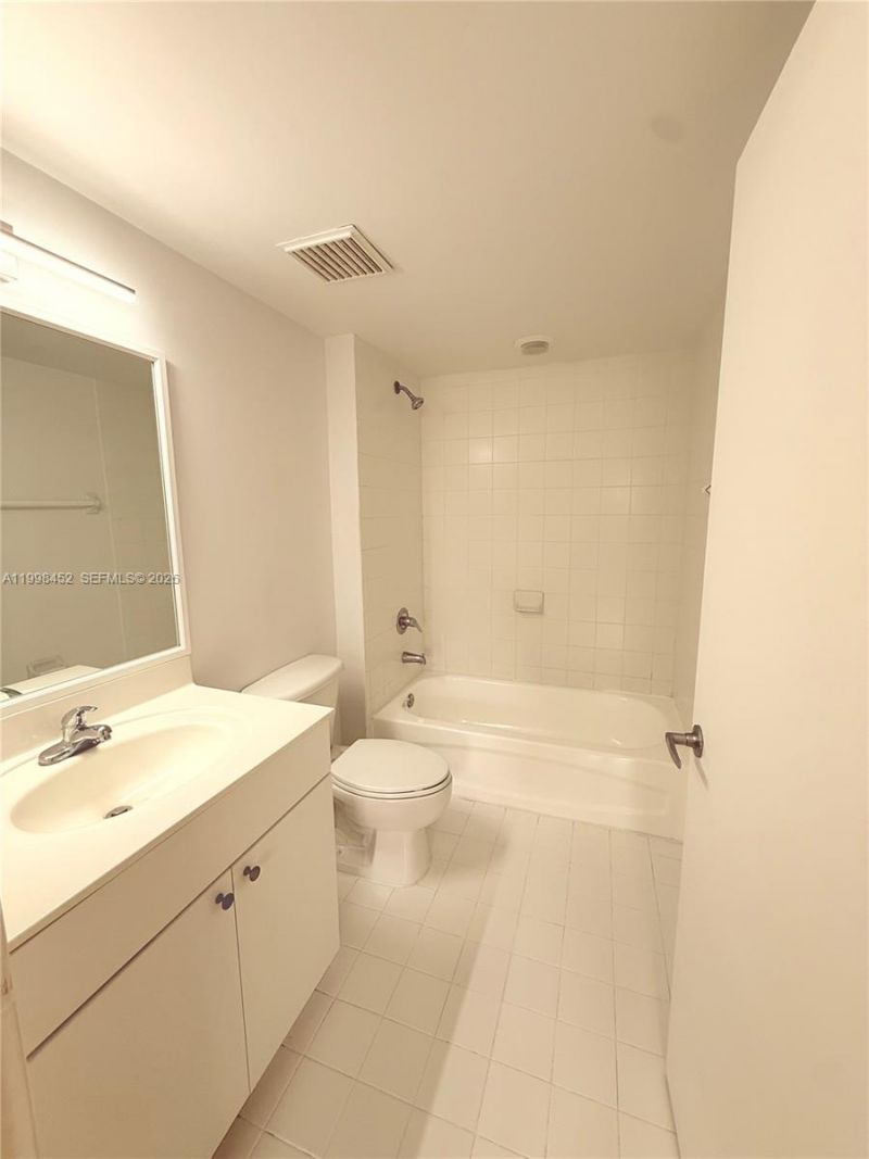 36 NW 6th Ave, Unit 504, Miami, FL 33128 Photo