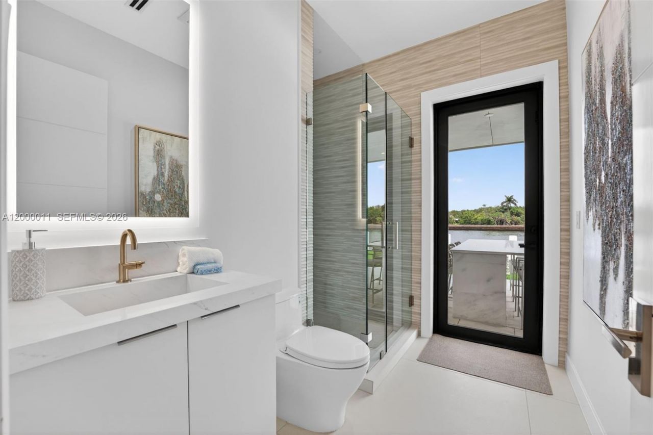 2010 Intracoastal Dr, Fort Lauderdale, FL 33305 Photo