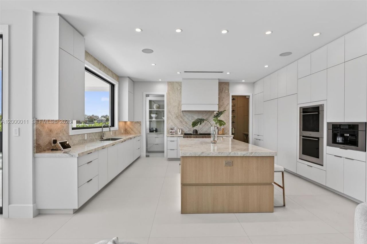 2010 Intracoastal Dr, Fort Lauderdale, FL 33305 Photo