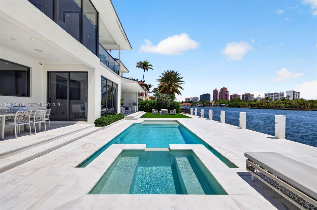 2010 Intracoastal Dr, Fort Lauderdale, FL 33305 Photo