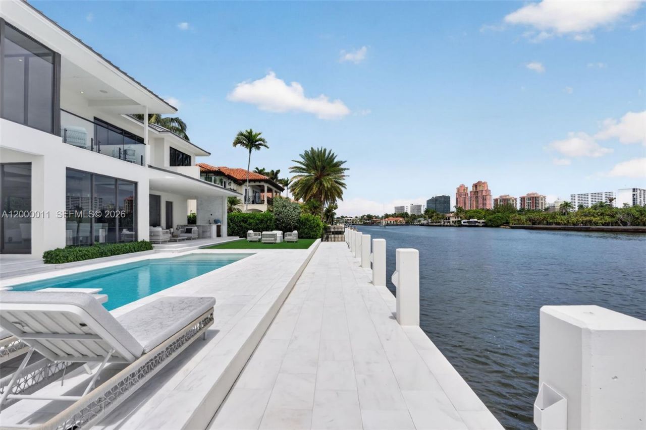2010 Intracoastal Dr, Fort Lauderdale, FL 33305 Photo