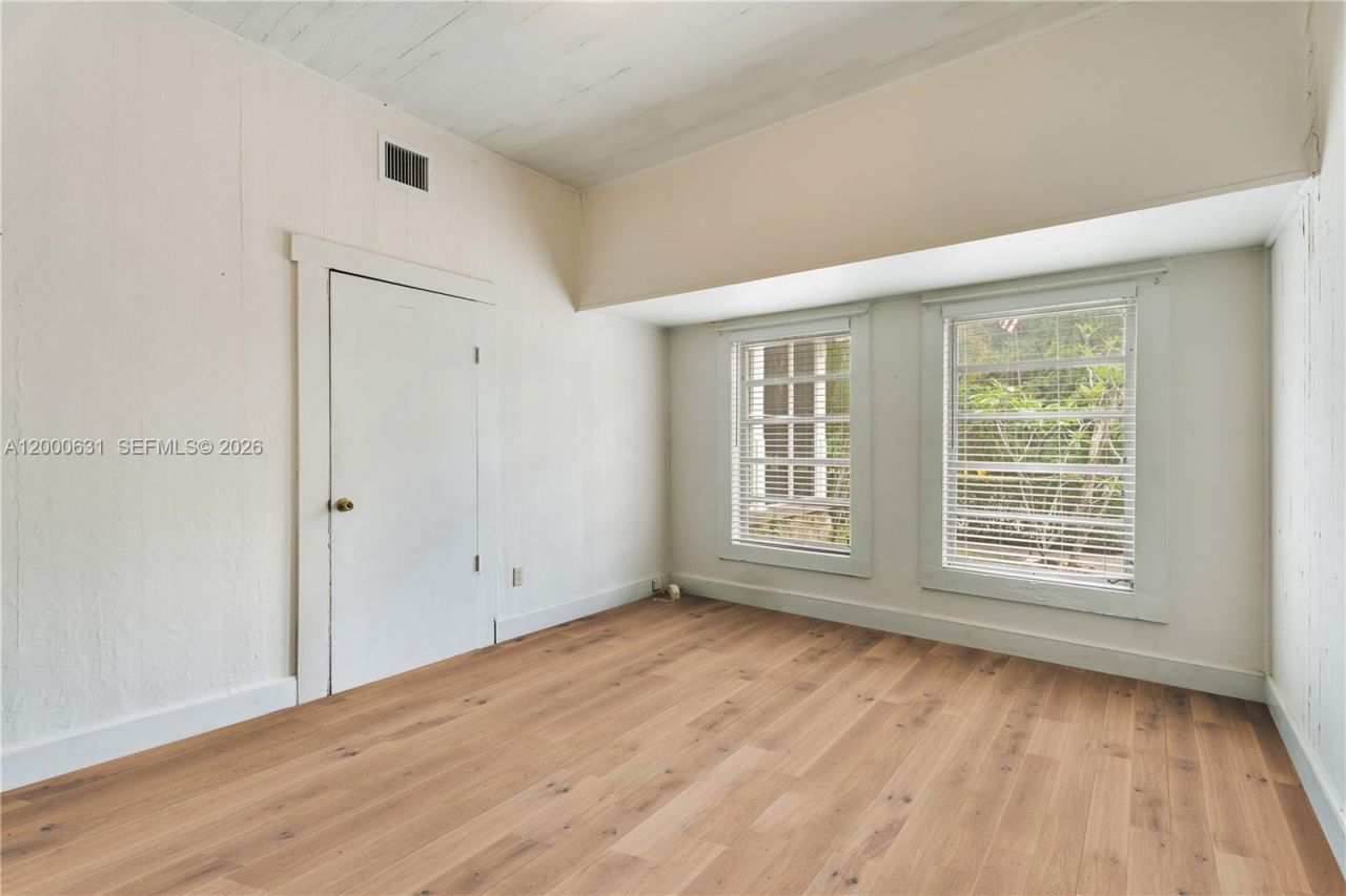 7201 SW 166th St, Palmetto Bay, FL 33157 Photo