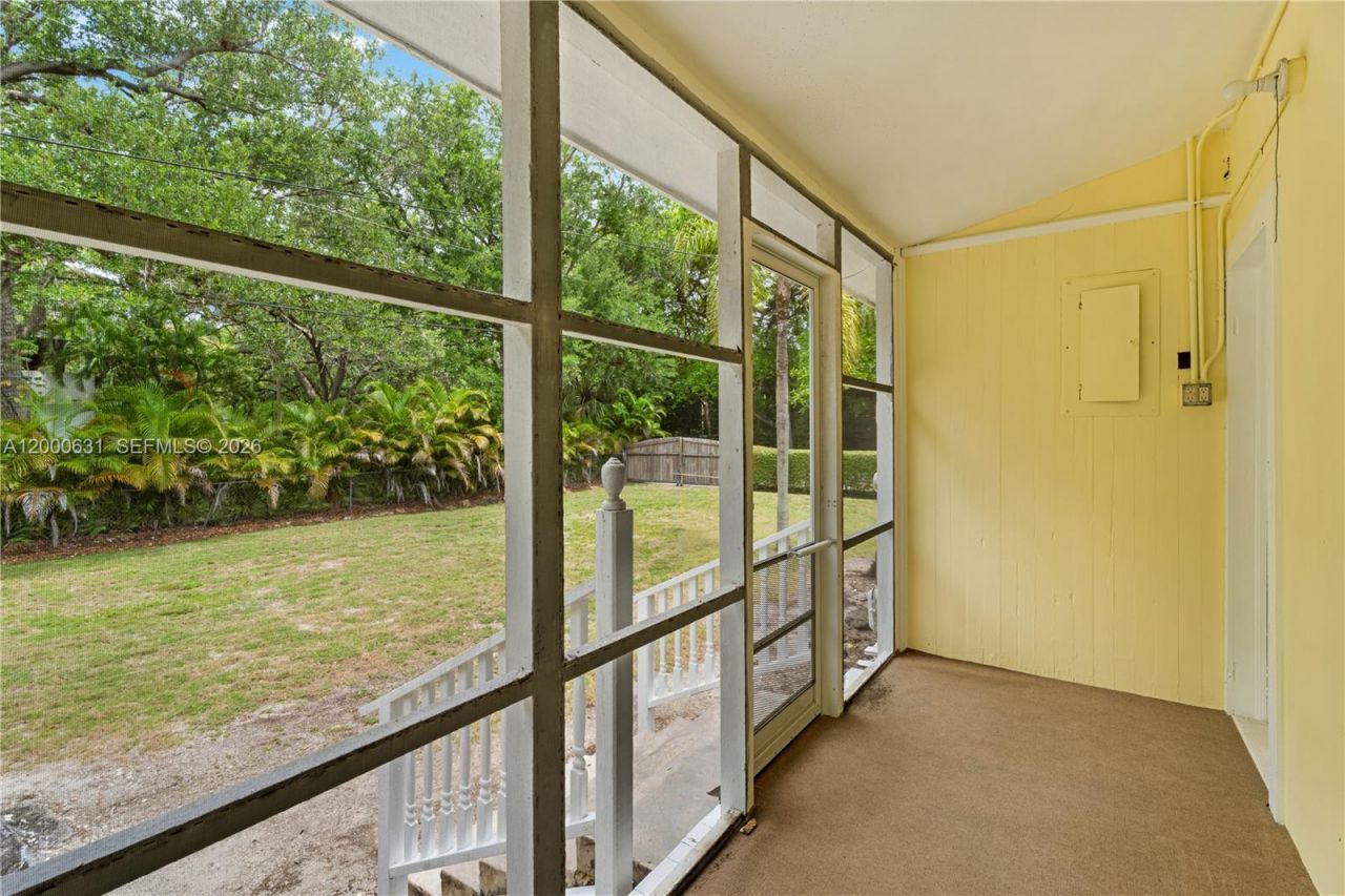 7201 SW 166th St, Palmetto Bay, FL 33157 Photo